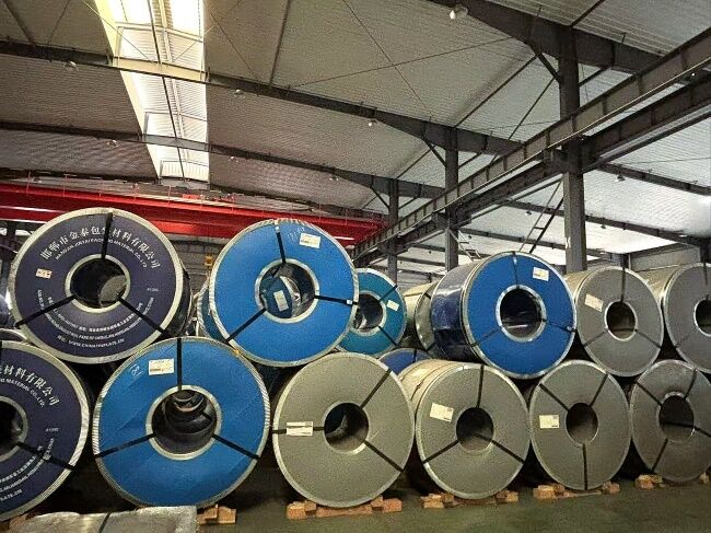 Arkusze i cewki z elektrolityczną blachą ocynowaną do kontaktu z żywnością (SPTE/TFS) do opakowań premium w puszkach