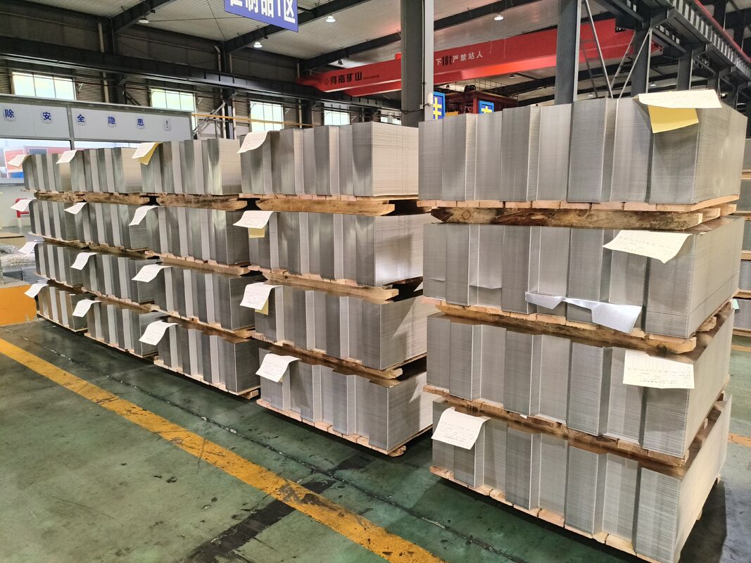 Elektrolityczna blacha ocynowana 2,8 / 5,6 Powłoka różnicowa Typ MR do produkcji osłon puszek po napojach 0,20 mm-0,28 mm